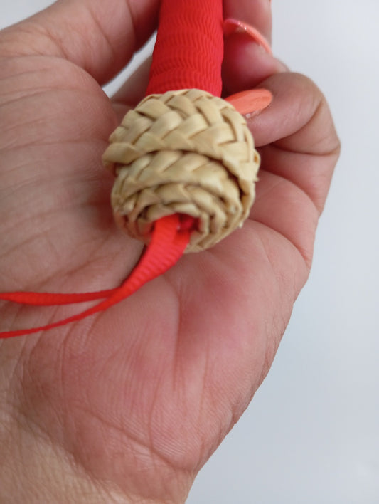 Fifalan: Eventail rond - En paille tissée - coloré rouge