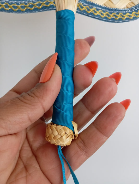 Fifalan: Eventail rond - En paille tissée - coloré bleu