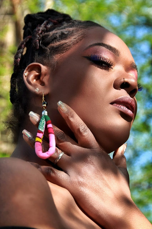 Boucles d'oreille d'inspiration ethnique : les Dynamiques