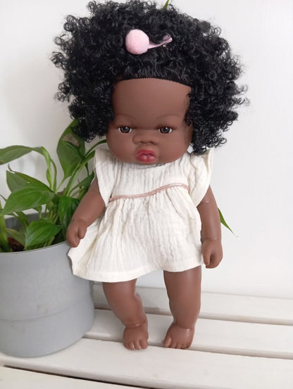 Douce: Poupée Articulée de 33 cm