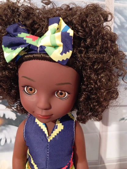 Halima: Poupée Articulée de 35 cm