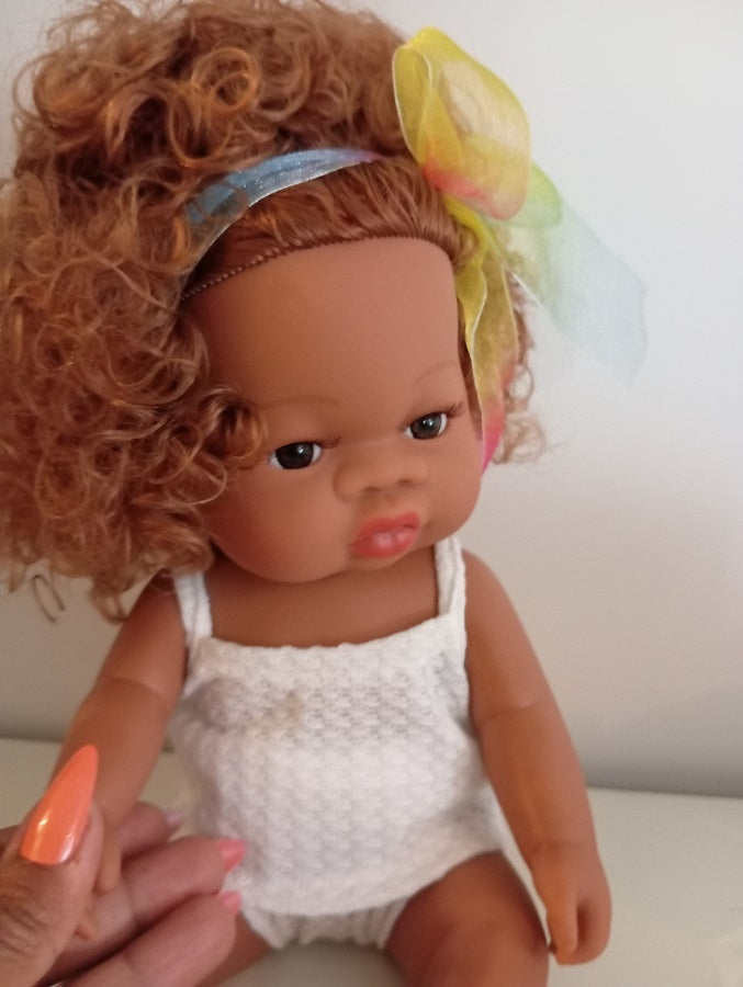 Lilla: Poupée Articulée de 33 cm