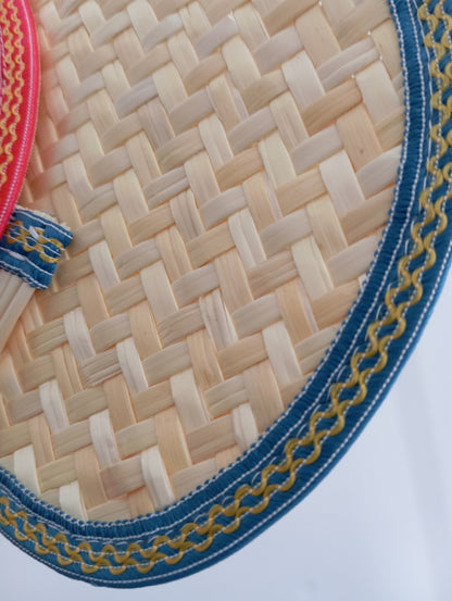 Fifalan: Eventail rond - En paille tissée - coloré bleu
