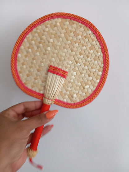 Fifalan: Eventail rond - En paille tissée - coloré rouge
