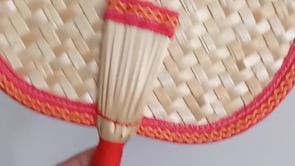 Fifalan: Eventail rond - En paille tissée - coloré rouge