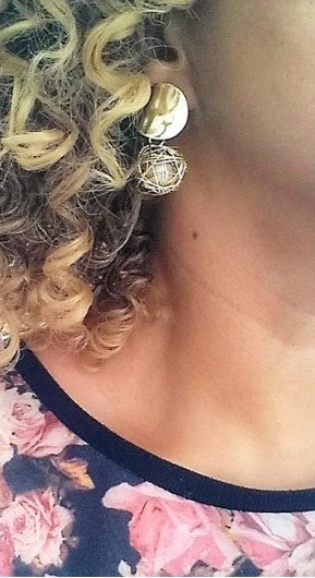 Boucles d'oreille d'inspiration ethnique: Nid de perle