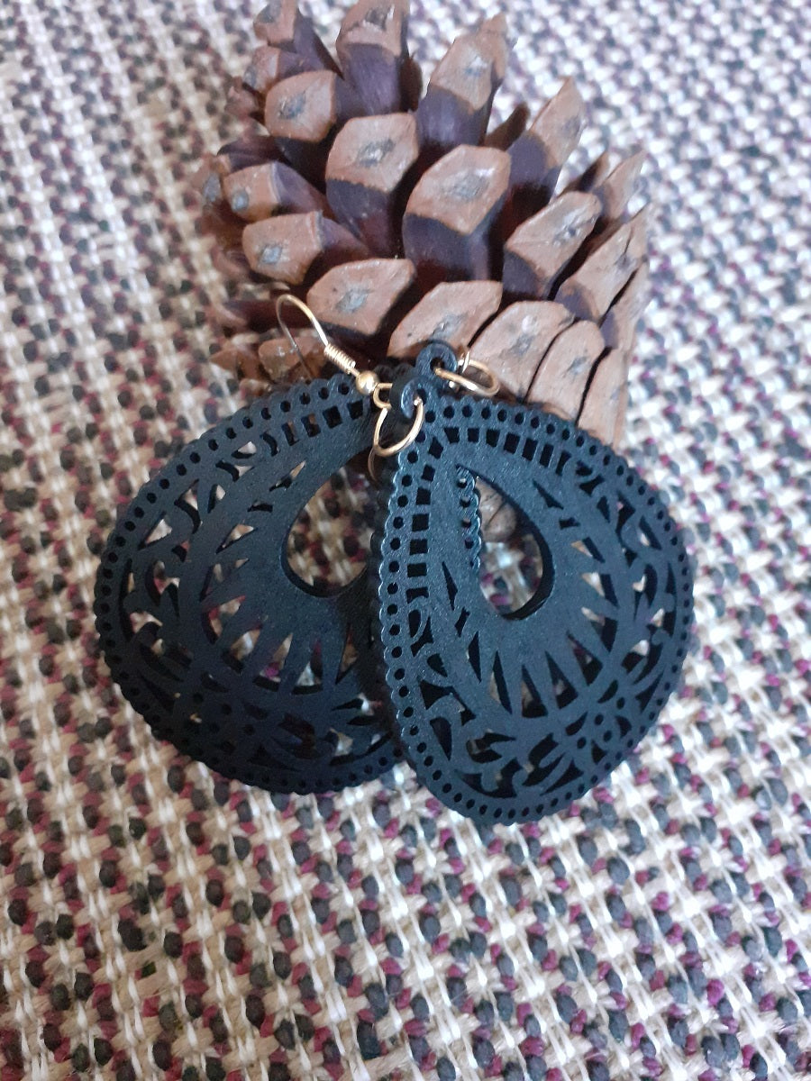 Les Géométriques Ovale: Boucles d'oreille d'inspiration ethnique Noire