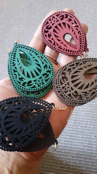 Les Géométriques Ovale: Boucles d'oreille d'inspiration ethnique Noire