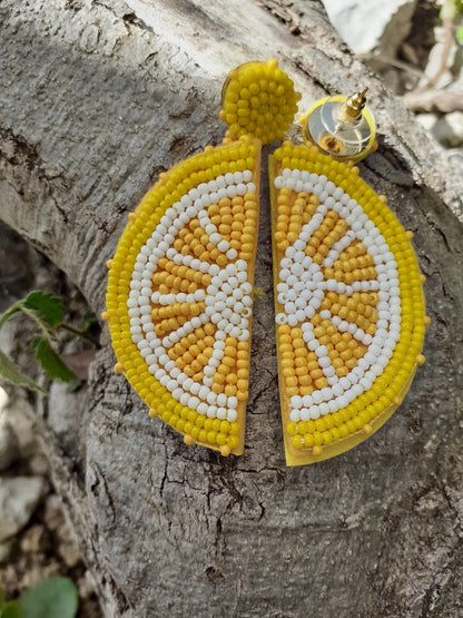 Boucles d'oreille d'inspiration ethnique: Les Fruités Jaunes