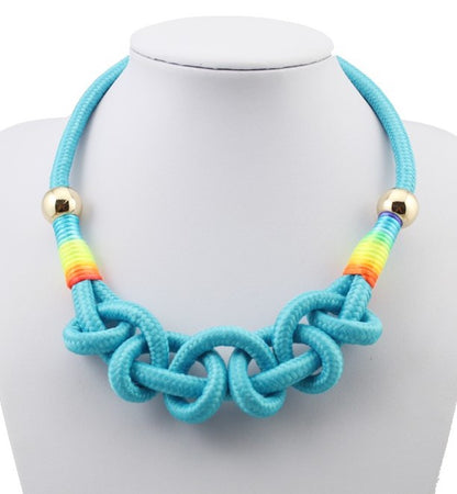 Collier d'inspiration ethnique: le Néon