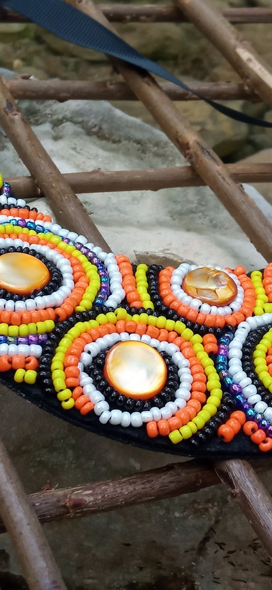 Inspiration Ethnique Collier Plastron Lumière Orange