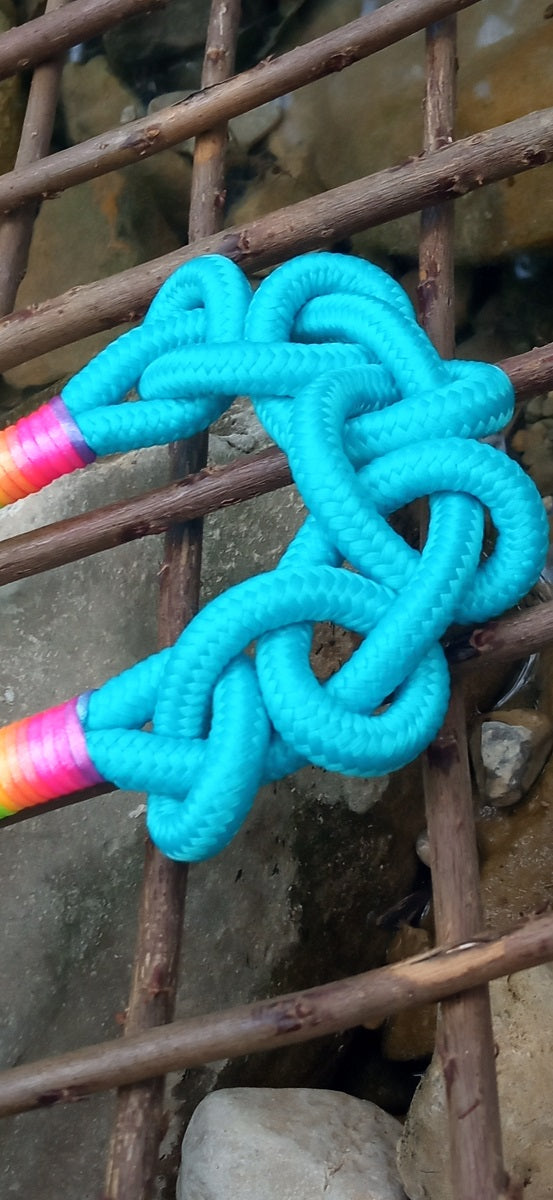 Collier d'inspiration ethnique: le Néon