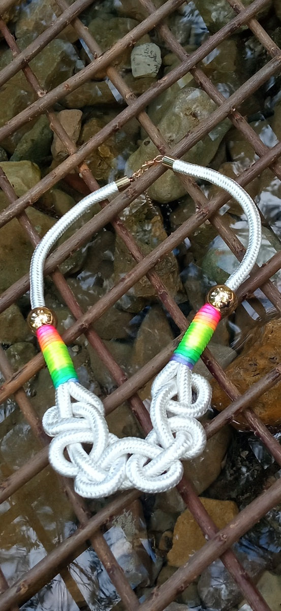 Inspiration Ethnique Collier Le Néon Blanc