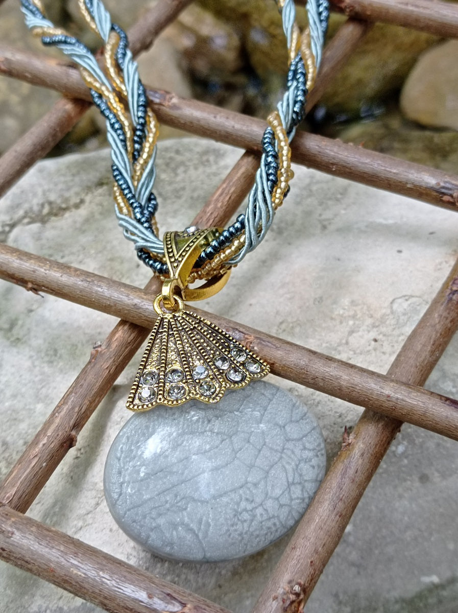 Inspiration Ethnique Collier Opale Verte et Grise