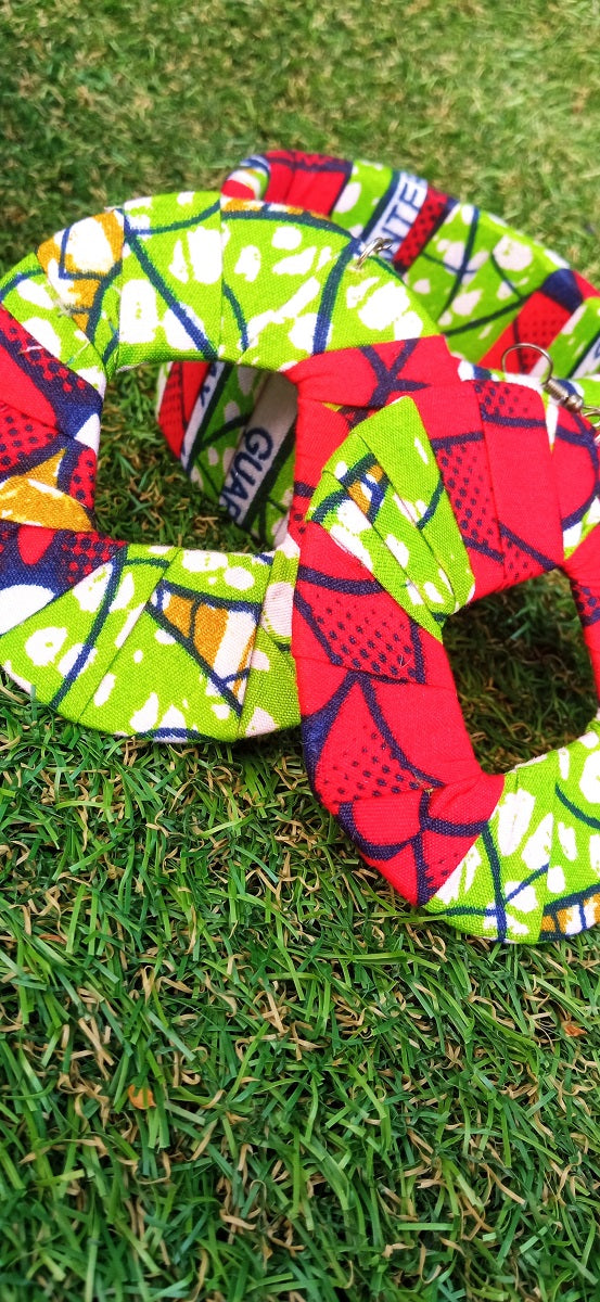 Ouganda: Parure Wax (composée d'un Bracelet & d'une paire de Boucles d'Oreilles)