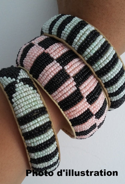 Bracelet d'inspiration ethnique: Cuir perles fin