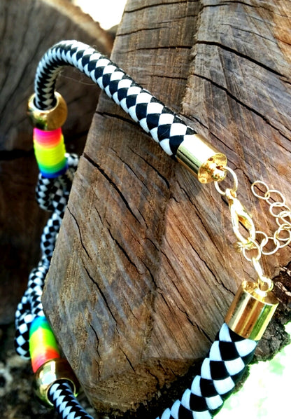 Inspiration Ethnique Collier Le Néon Noir et Blanc